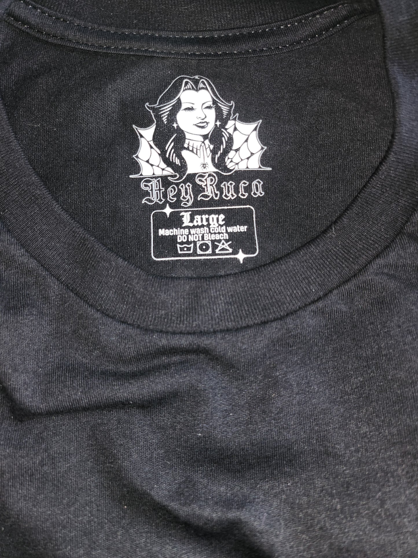 La Rosa Unisex Black T-shirt